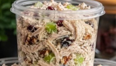 Creamy Cranberry Pecan Chicken Salad